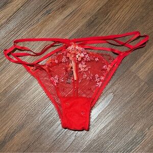 Victoria's Secret Very Sexy Floral Embroidered Cheekini